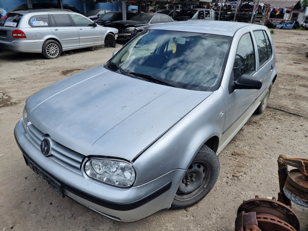Dezmembrari Volkswagen Golf 4, 1.4S an 2001 AXP
