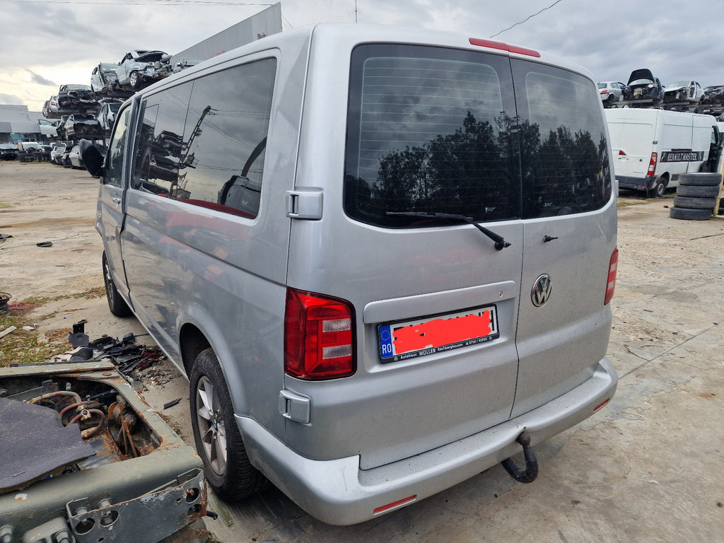 Dezmembrari Volkswagen T5 Caravelle, 2.0TDI, an 2010 , CAA
