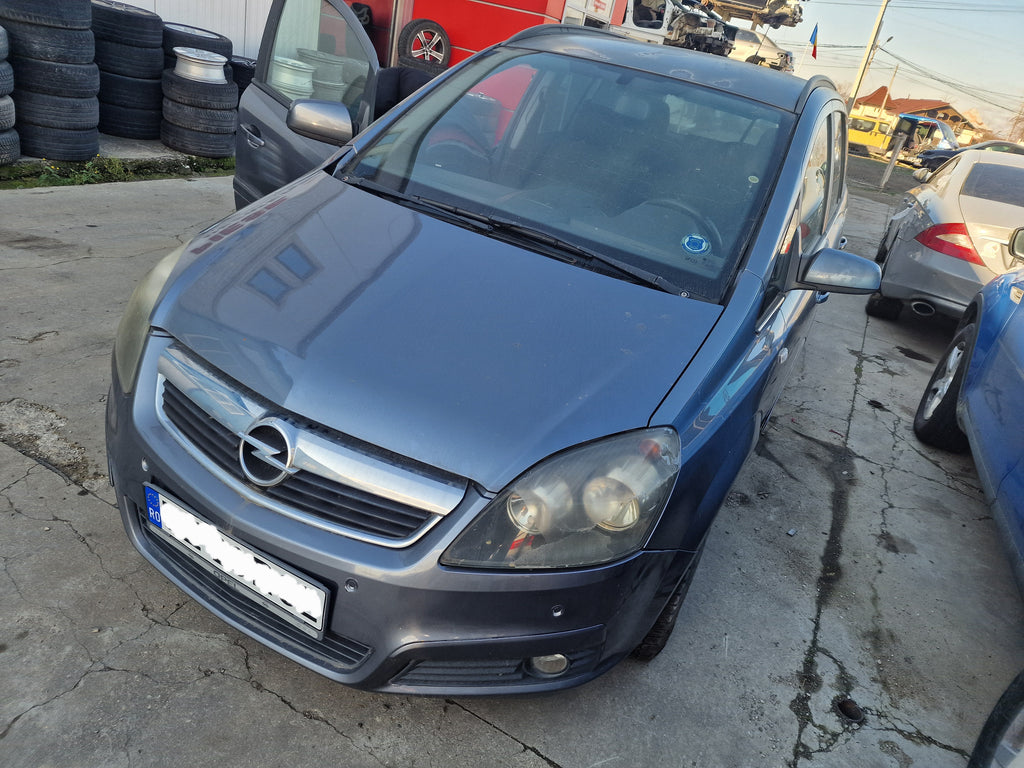 Dezmembrari Opel Zafira B, 1.9 , an 2006, euro 4, Z19DTH