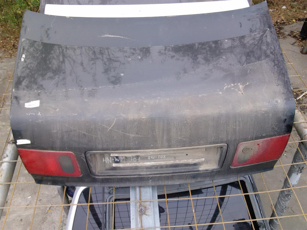 capota spate si stopuri Audi A8