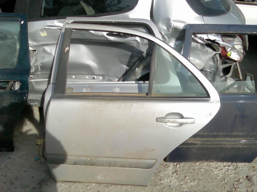 usa stanga spate completa Audi A4