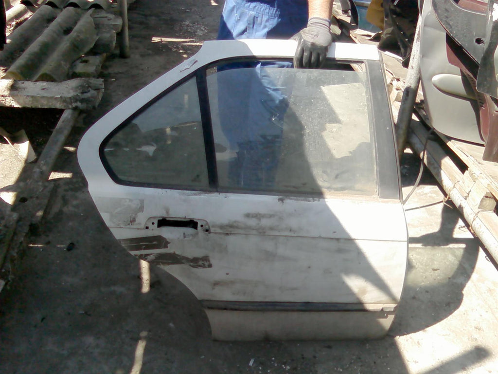 usa dreapta spate completa BMW E36