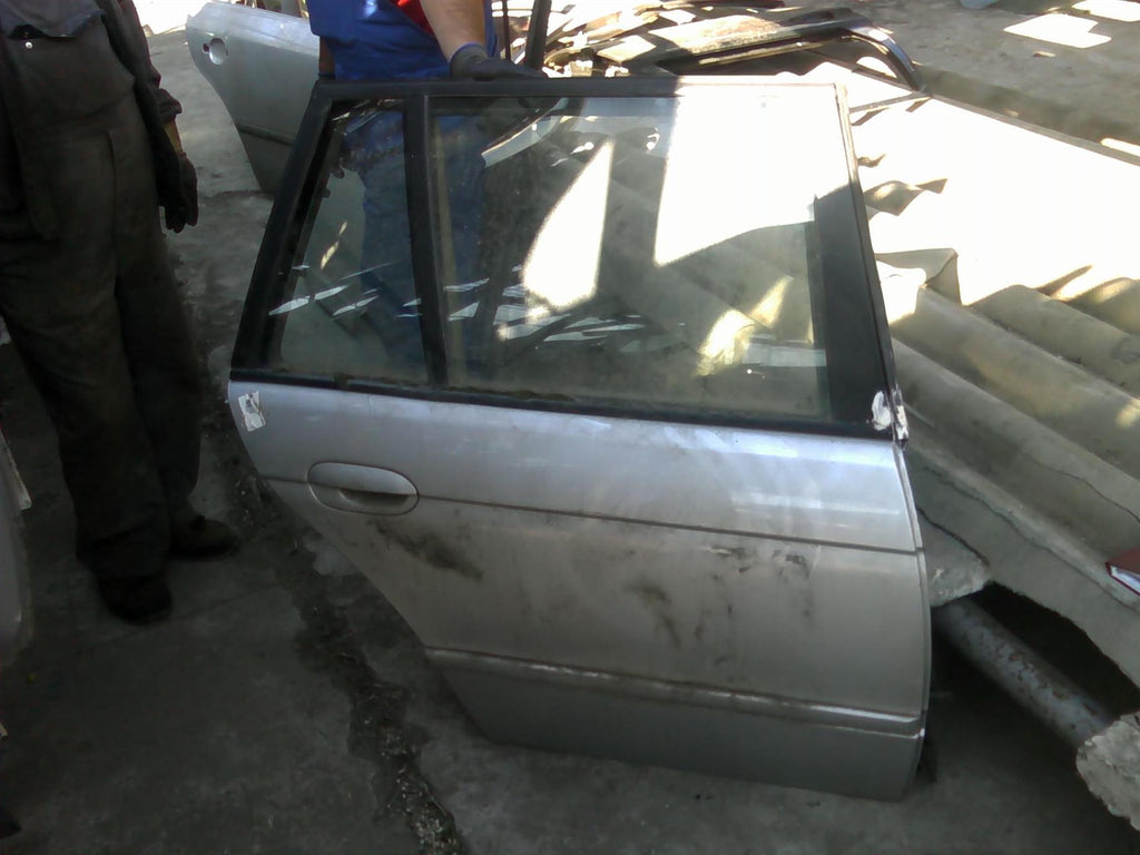 usa dreapta spate completa break BMW E39