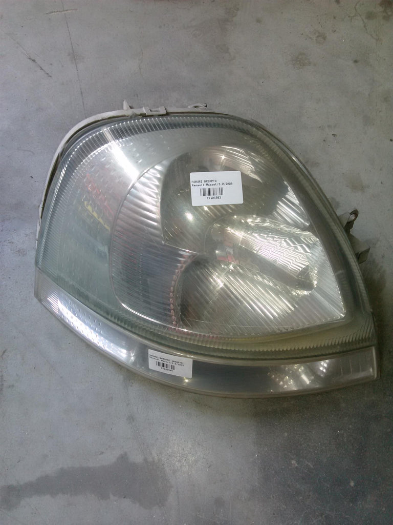 semnalizatoare dreapta Renault Mascot 3.0D, an 2005