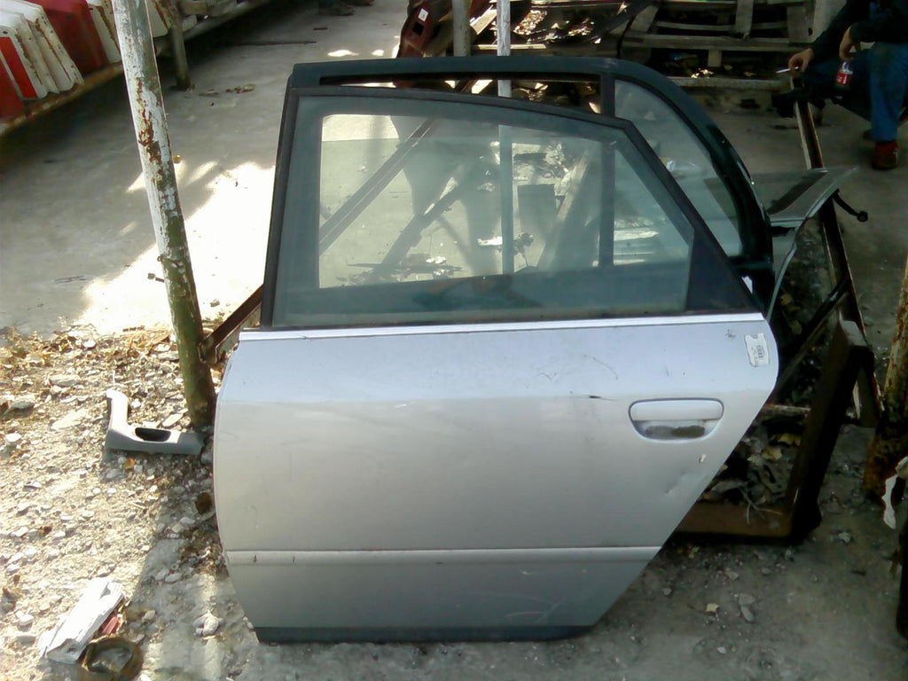 usa stanga spate completa Audi A6, an 2002