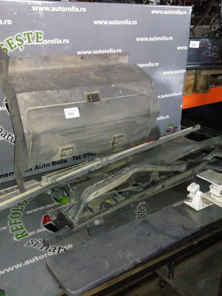 plastice interior cabina Volvo FM12, 8x4 an 2004