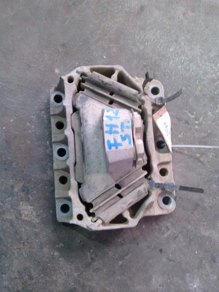 tampon motor stanga Volvo FH12