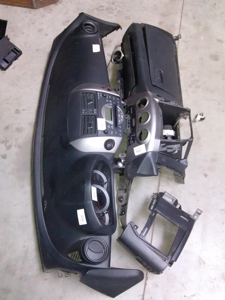 plansa bord Toyota Rav 4, 2.2D, an 2007