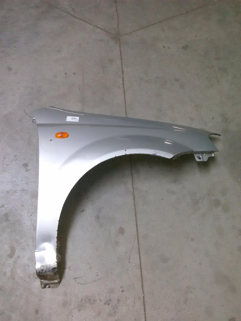 aripa dreapta fata Chevrolet Kalos 1.4S, an 2005