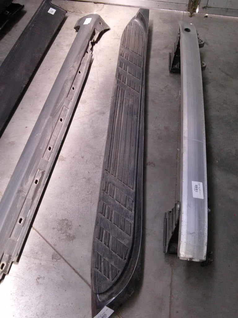 prag fals dreapta Toyota Land Cruiser, an 2007