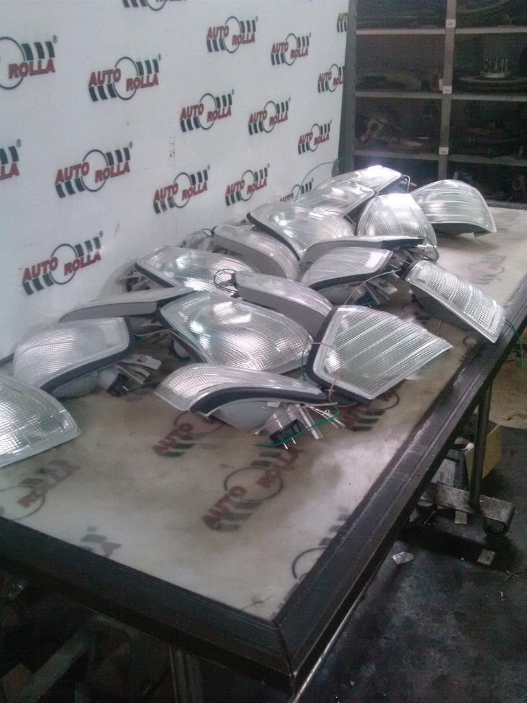 semnale noi albe 10 perechi Mercedes SLK