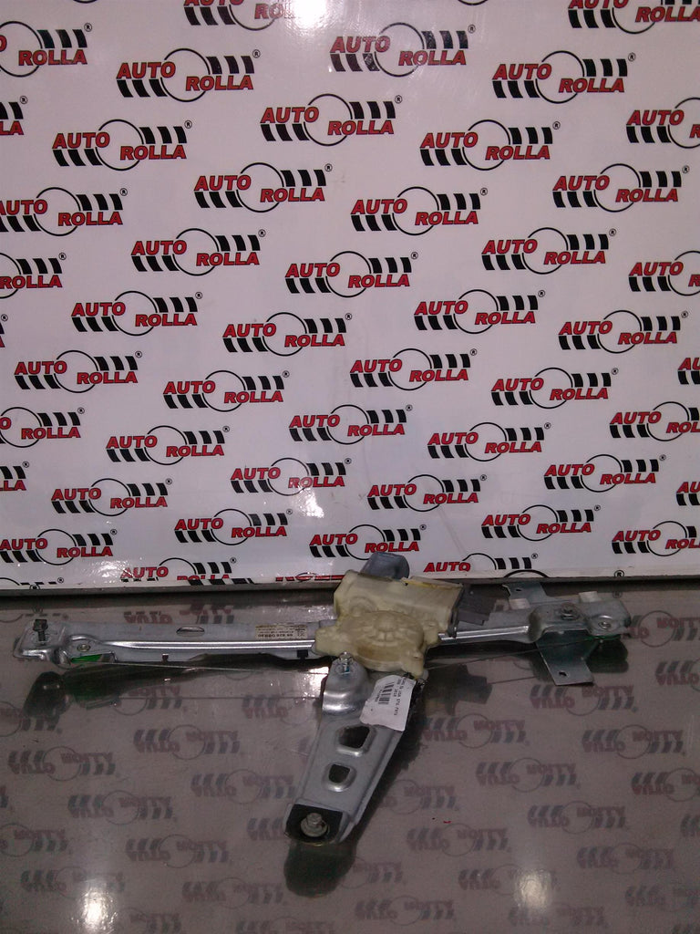 macara electrica usa stanga fata Peugeot 3008, an 2010