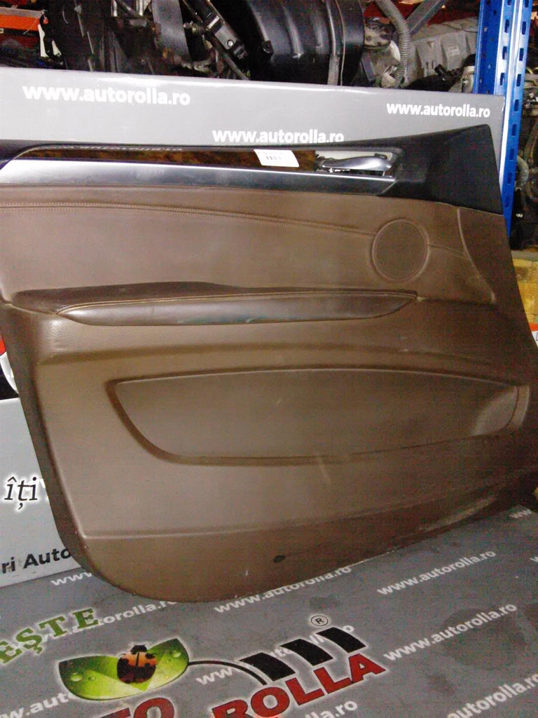 tapiterie usa stanga fata BMW X5 E70, an 2007