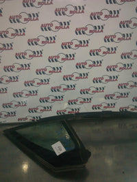 Geam coltar usa stanga fata Peugeot 208 an 2015