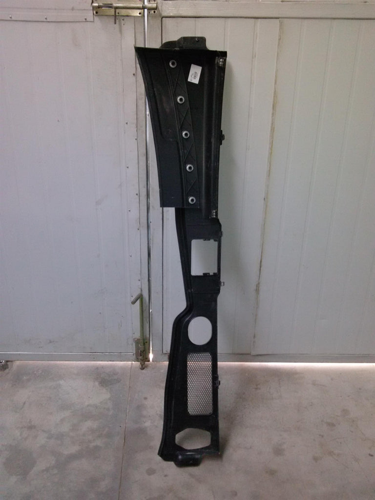 grila parbriz Audi Q5, an 2010