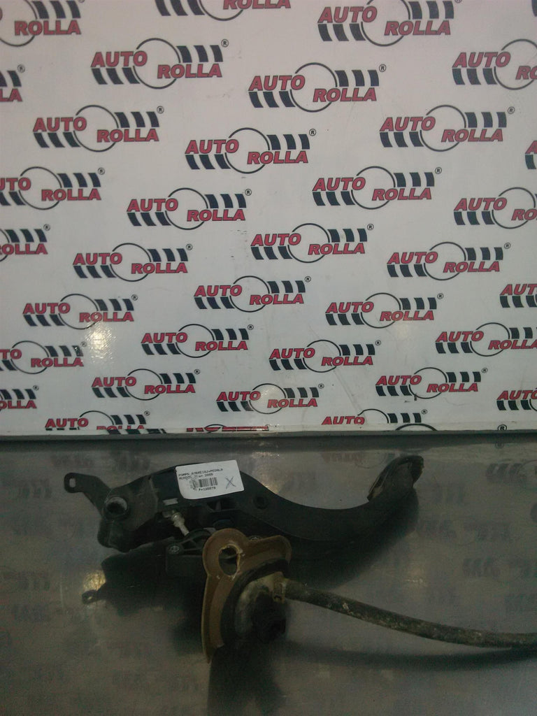 pompa ambreiaj si pedala Ford Mondeo, an 2006