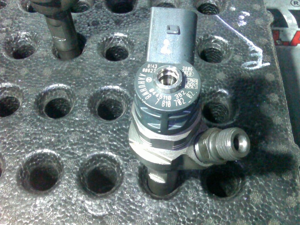 injectoare 2 buc BMW F11, 2.0D