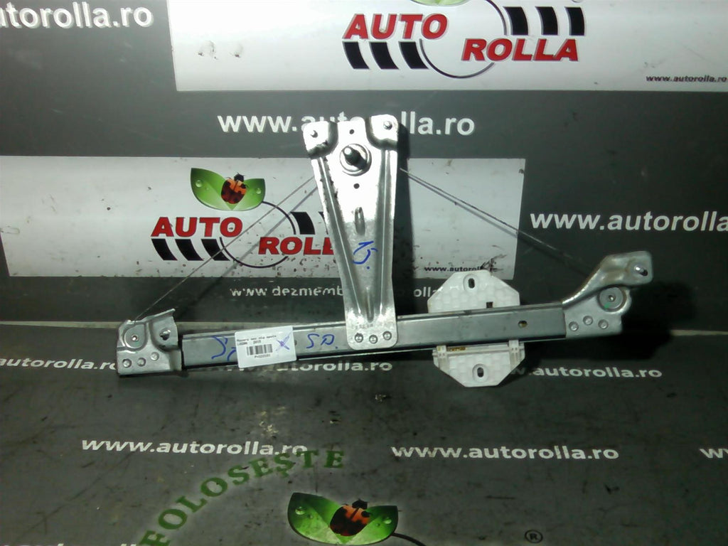 macara mecanica stanga spate Dacia Logan, an 2015