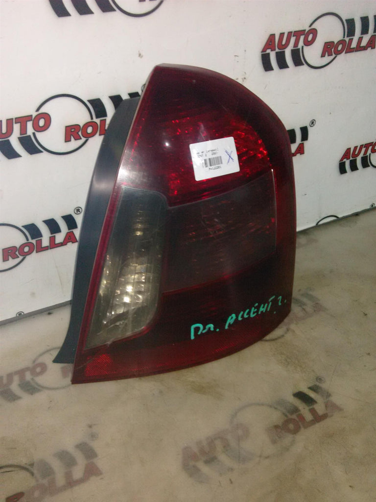 stop dreapta crapat Hyundai Accent, an 2007