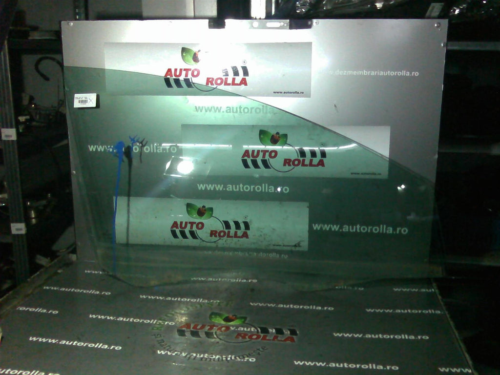 geam usa dreapta fata Citroen C5, an 2001