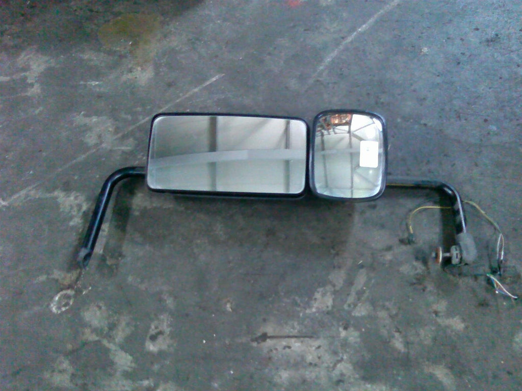 oglinda dreapta si suport DAF XF