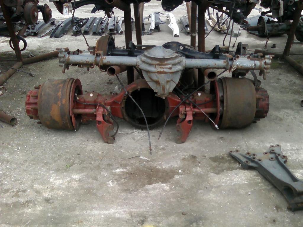 punte spate Renault Magnum