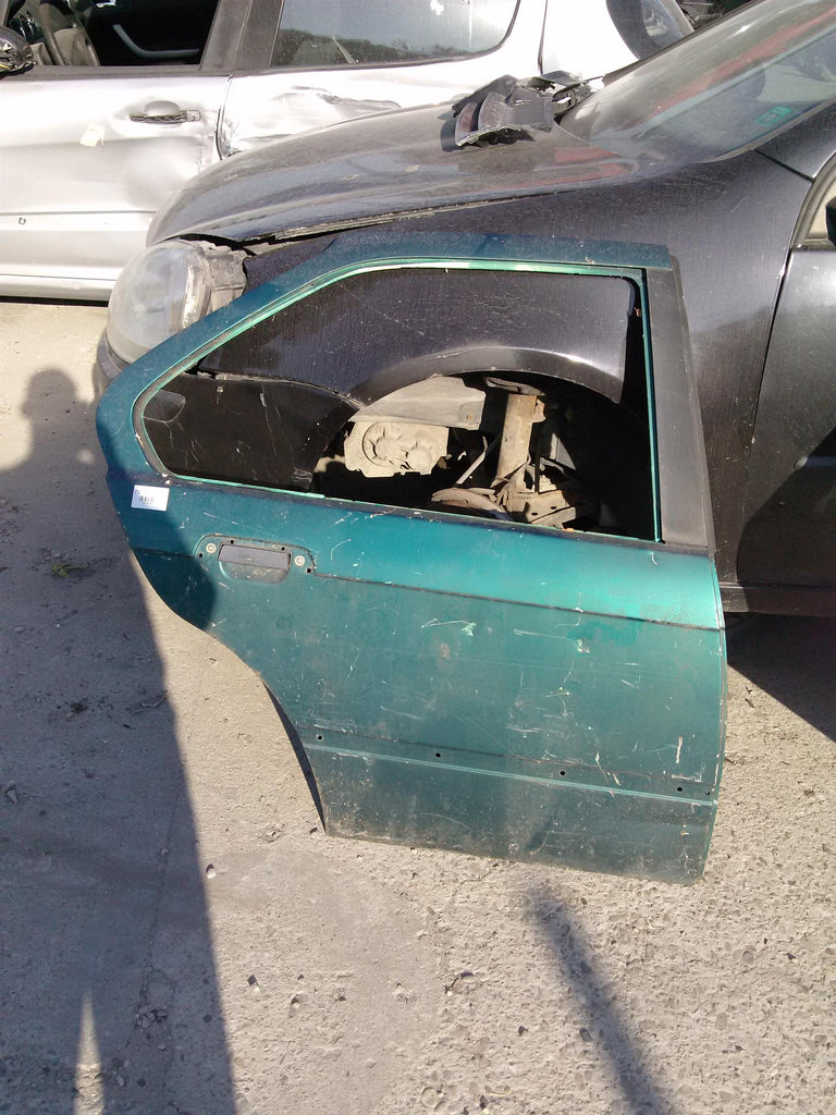 usa stanga spate BMW E36