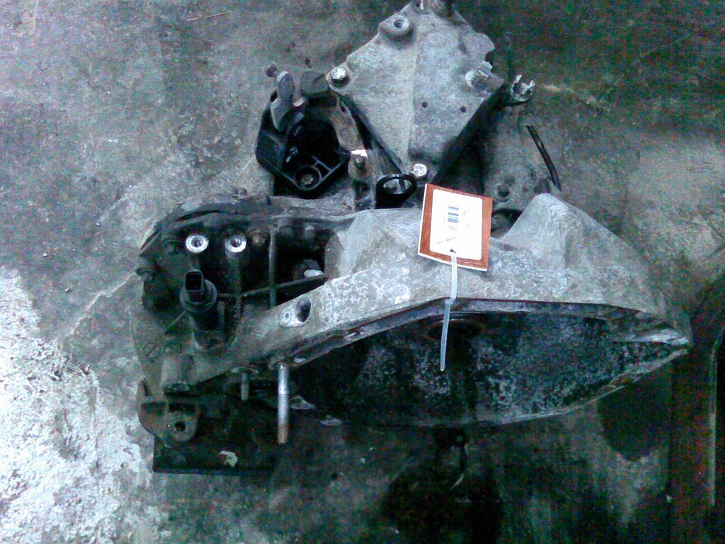 cutie viteze mecanica Renault Clio Symbol,1.5DCI an 2010, euro4