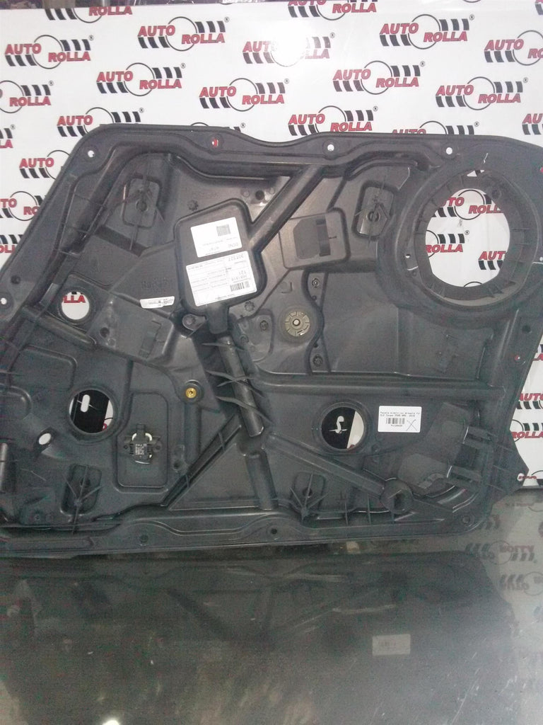 macara electrica dreapta fata Mercedes GLE coupe 350D, an 2016 AMG