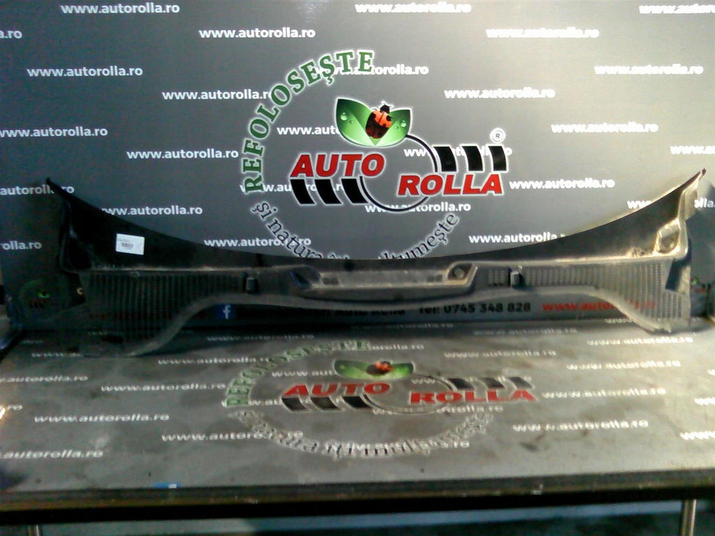 grila parbriz Skoda Octavia 2