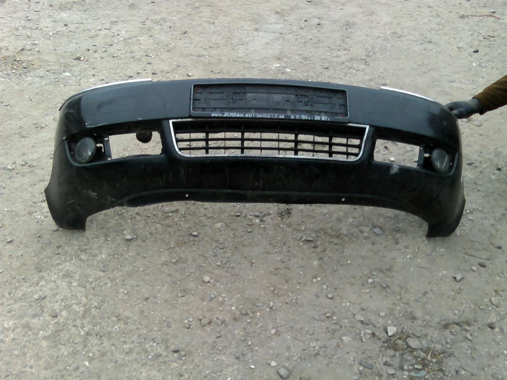 bara fata Audi A6, an 2000