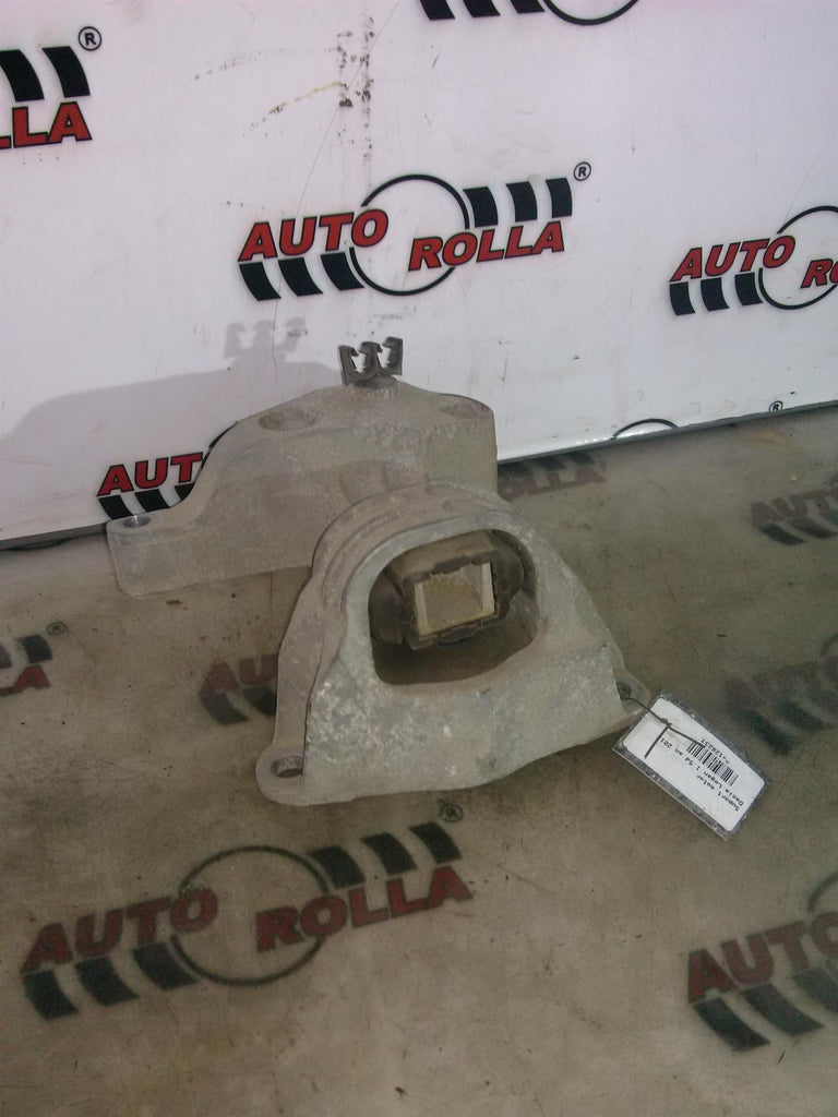 Suport motor Dacia Logan 1.5d an 2012