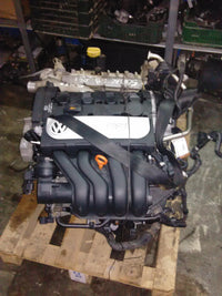 Motor defect, fierbe (fara un ax) Volkswagen Golf V 2.0 FSI