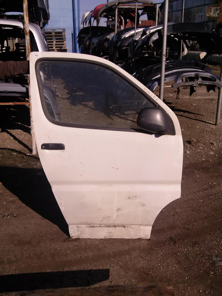 Usa dreapta fata Toyota Hiace III