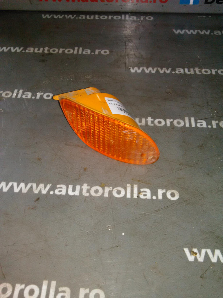 Semnal bara dreapta Ford Focus 1 an 1998