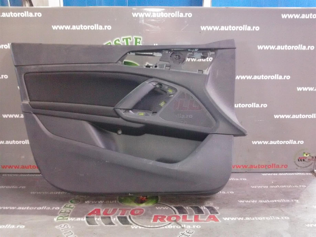 Tapiterie usa stanga fata Peugeot 308 an 2015