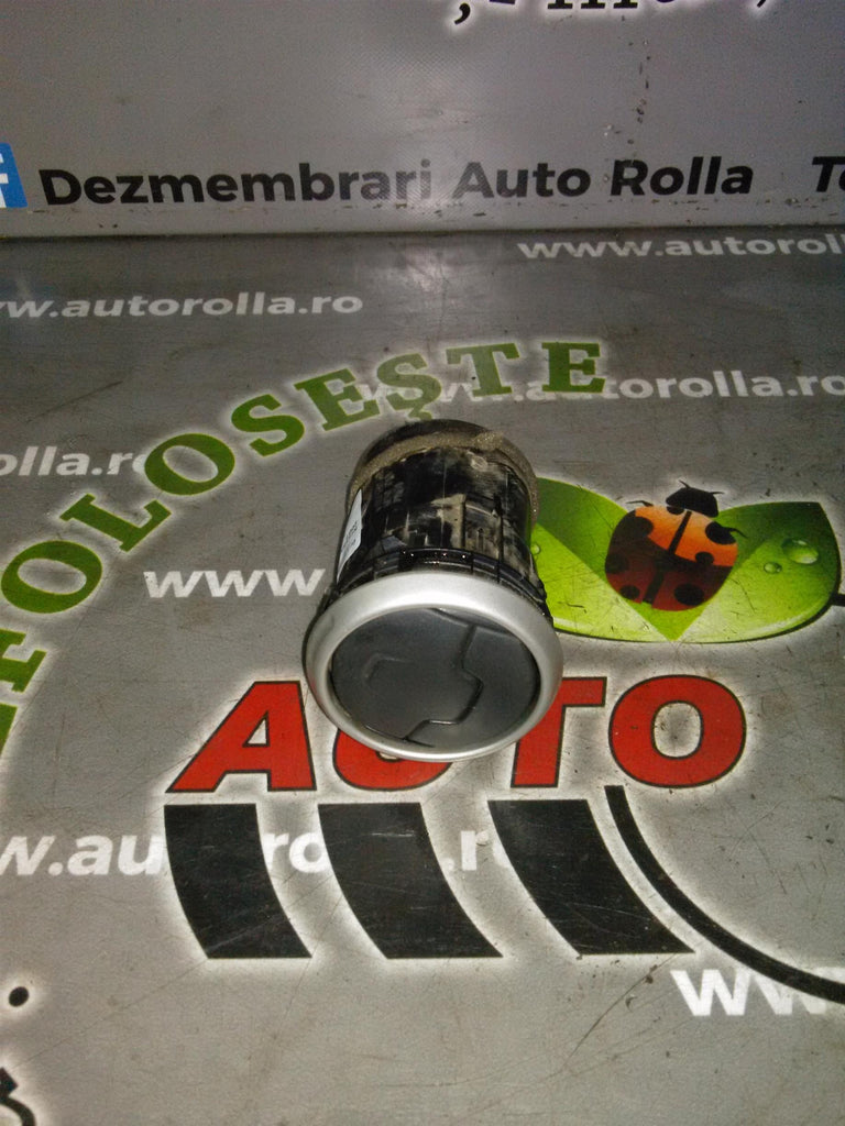 Grila aerisire Nissan Qashqai 1.5d an 2007