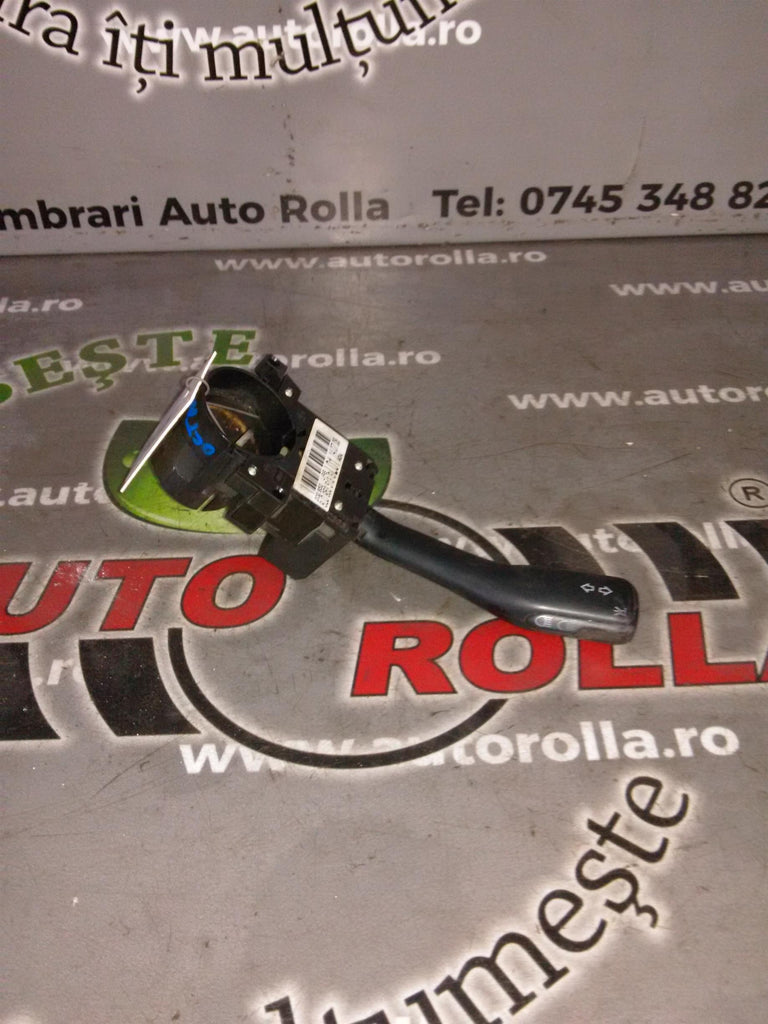 Maneta semnalizare Skoda Octavia 1