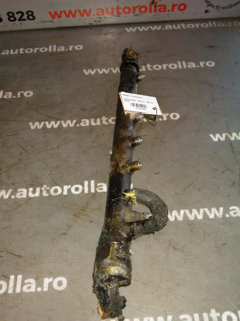 Rampa injectoare Volkswagen Jetta 1.6d an 2015