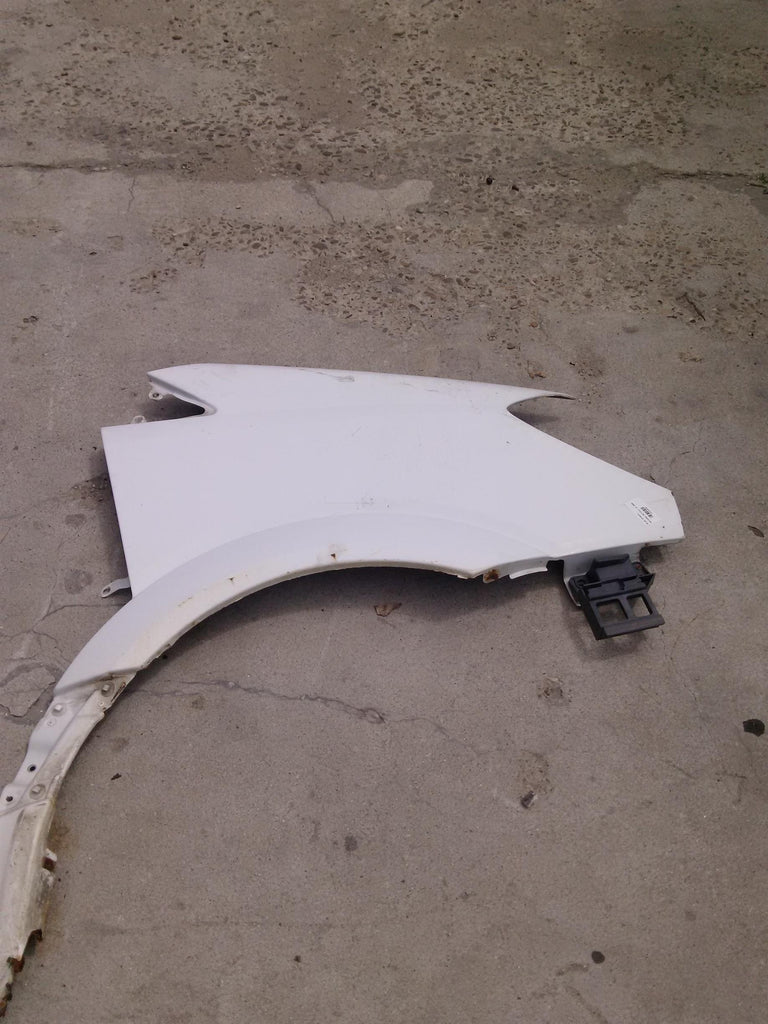 Aripa dreapta Mercedes Sprinter an 2008