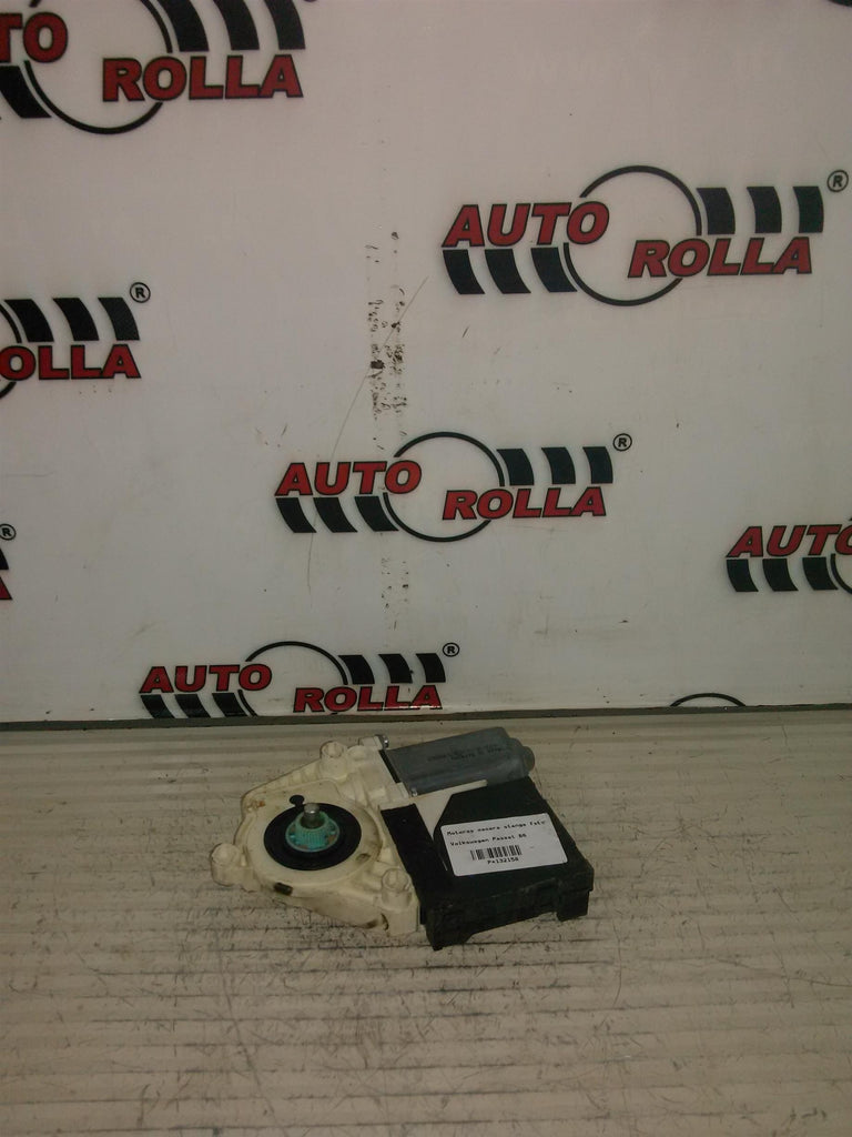 Motoras macara stanga fata Volkswagen Passat B6