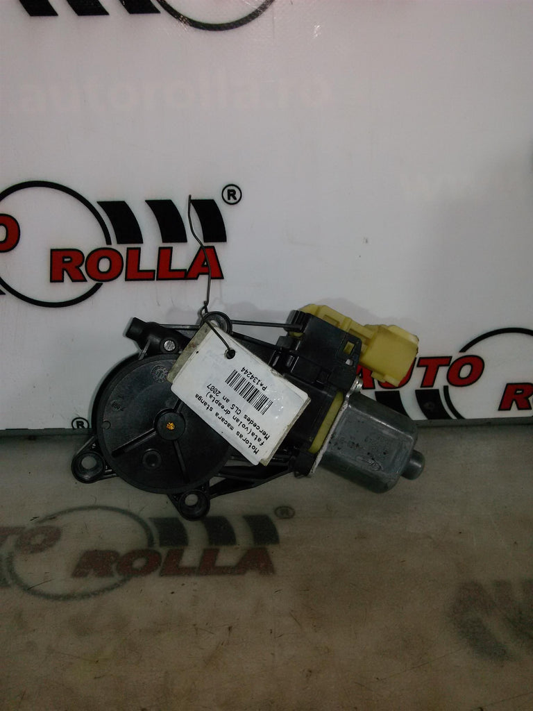 Motoras macara stanga fata(volan dreapta) Mercedes CLS an 2007