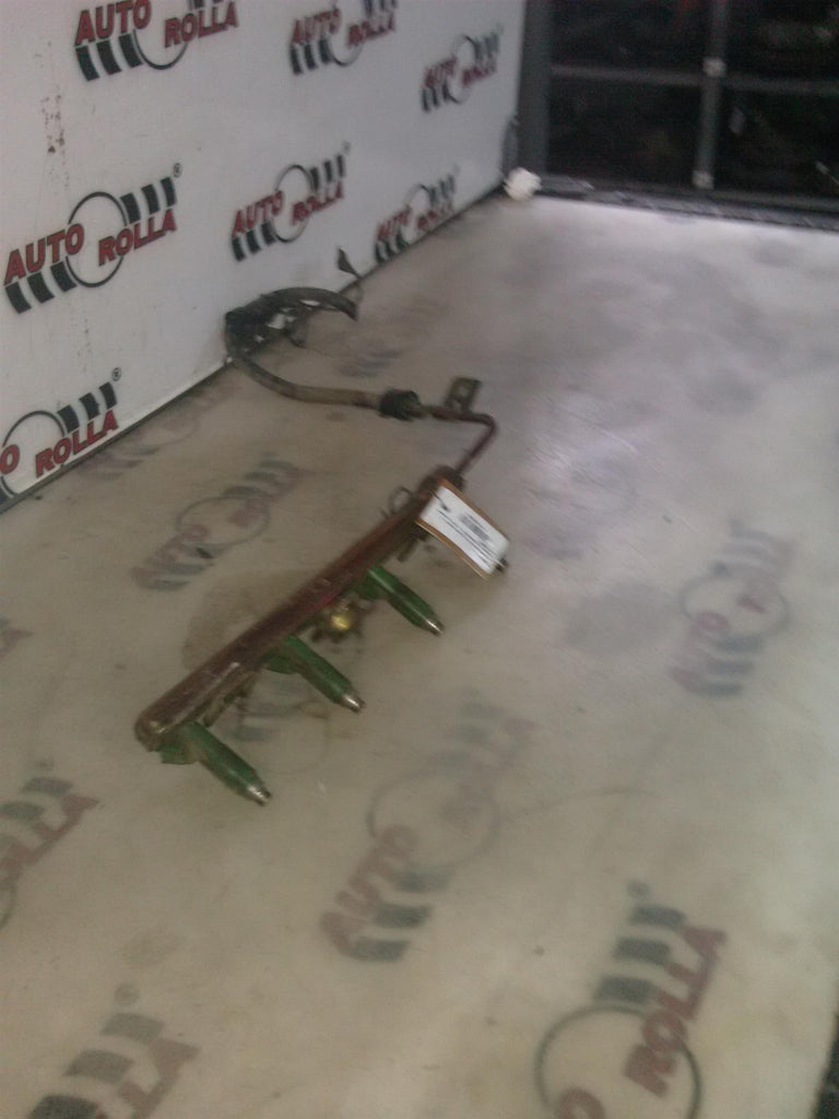 Rampa injectoare+injectoare Toyota Avensis 1.8s autom an 2005
