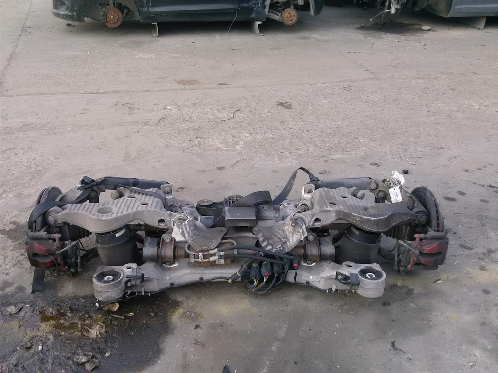 Perna aer stanga spate Range Rover Sport 4.4D SDV8 an 2015