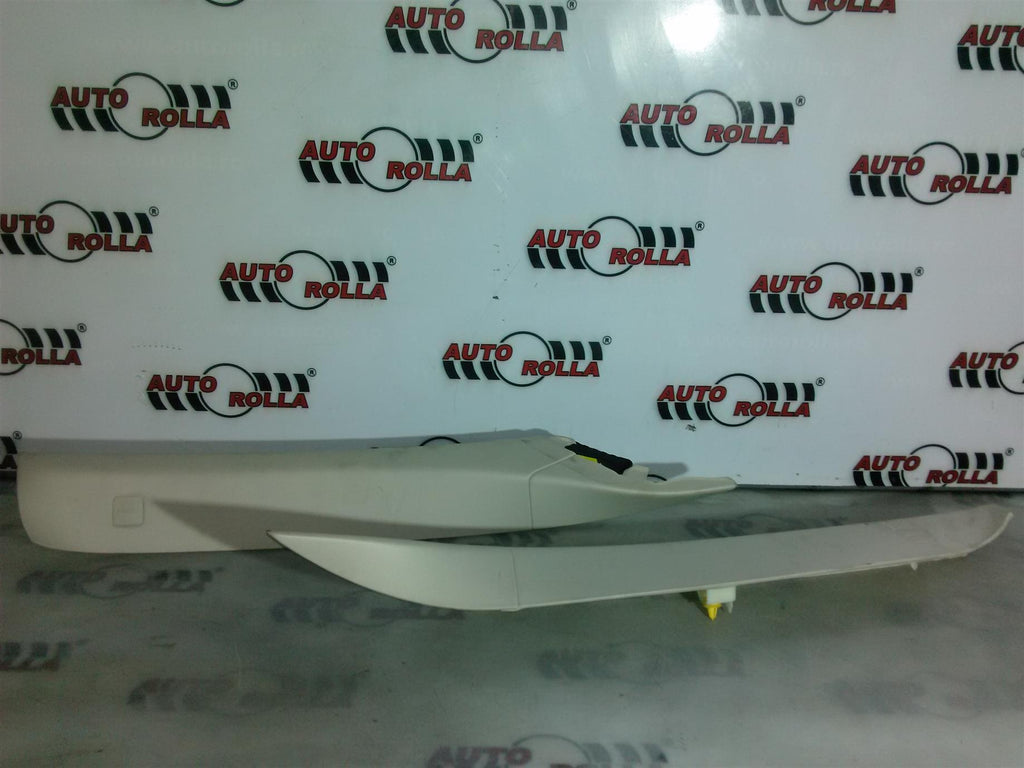 Tapiterie stalpi parbriz Range Rover Sport 4.4D SDV8 an 2015