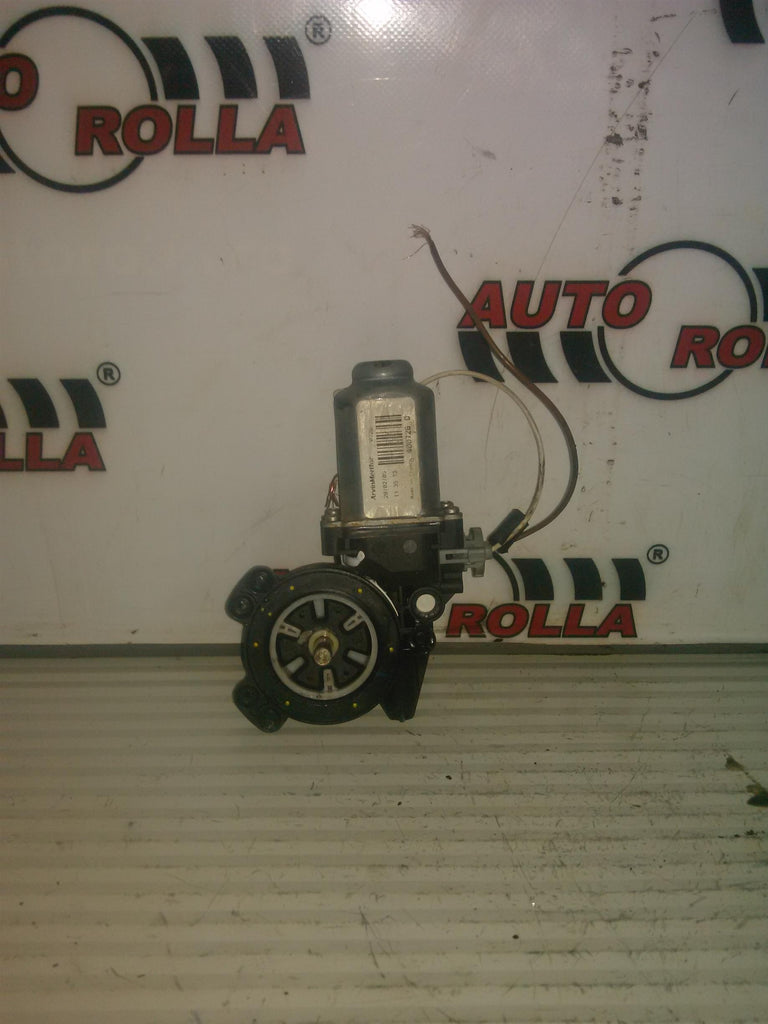 Motoras macara geam stanga fata Dacia Logan 1.5DCi an 2007