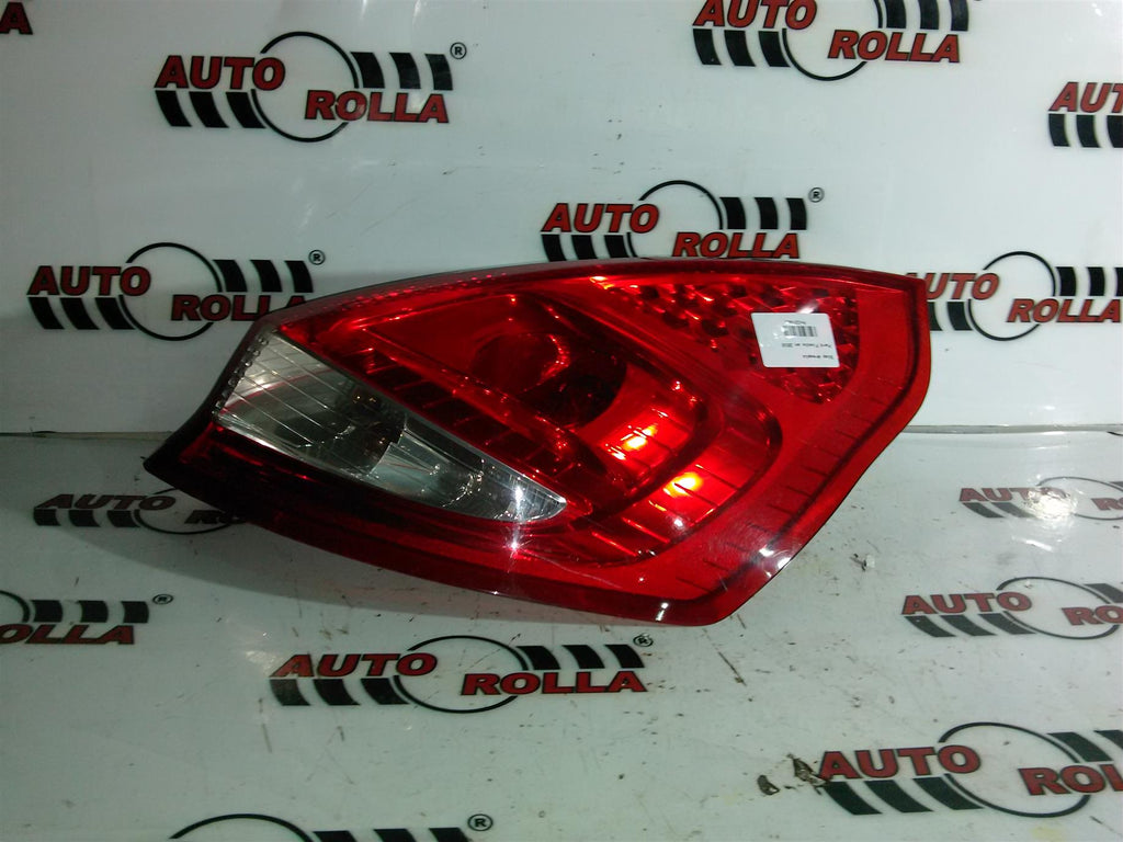 Stop dreapta Ford Fiesta an 2010