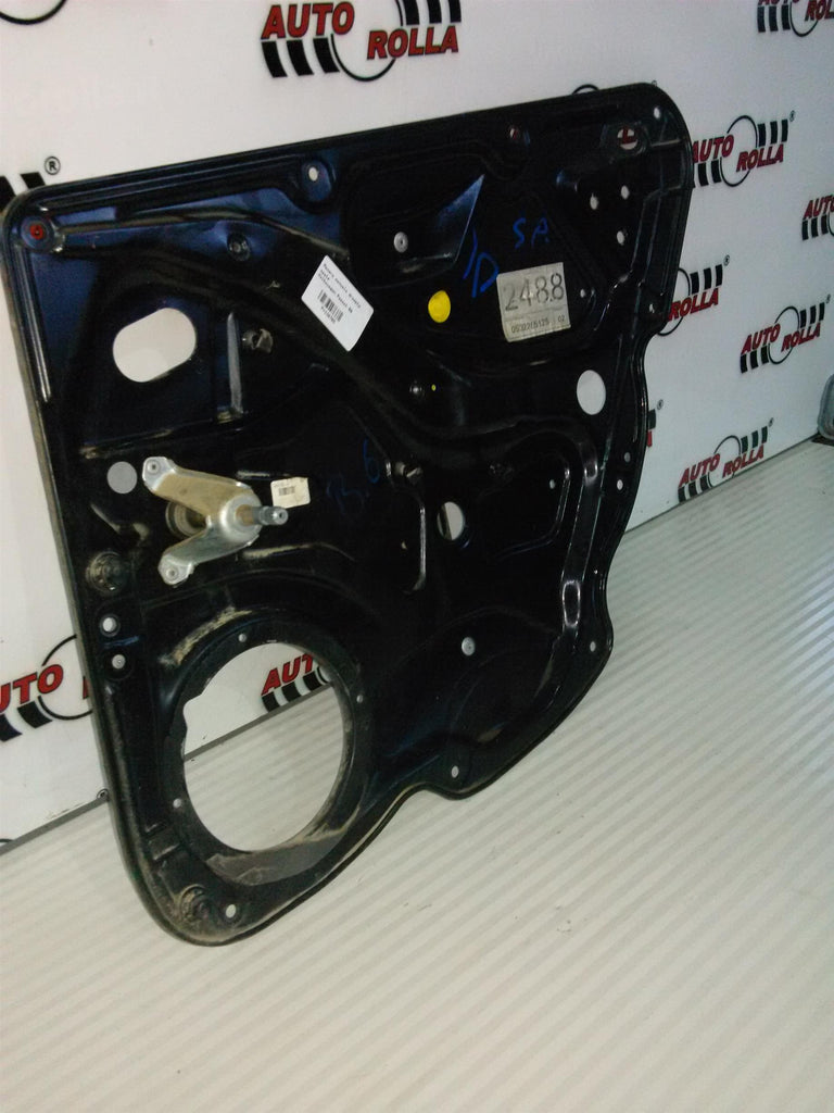 Macara manuala dreapta spate Volkswagen Passat B6
