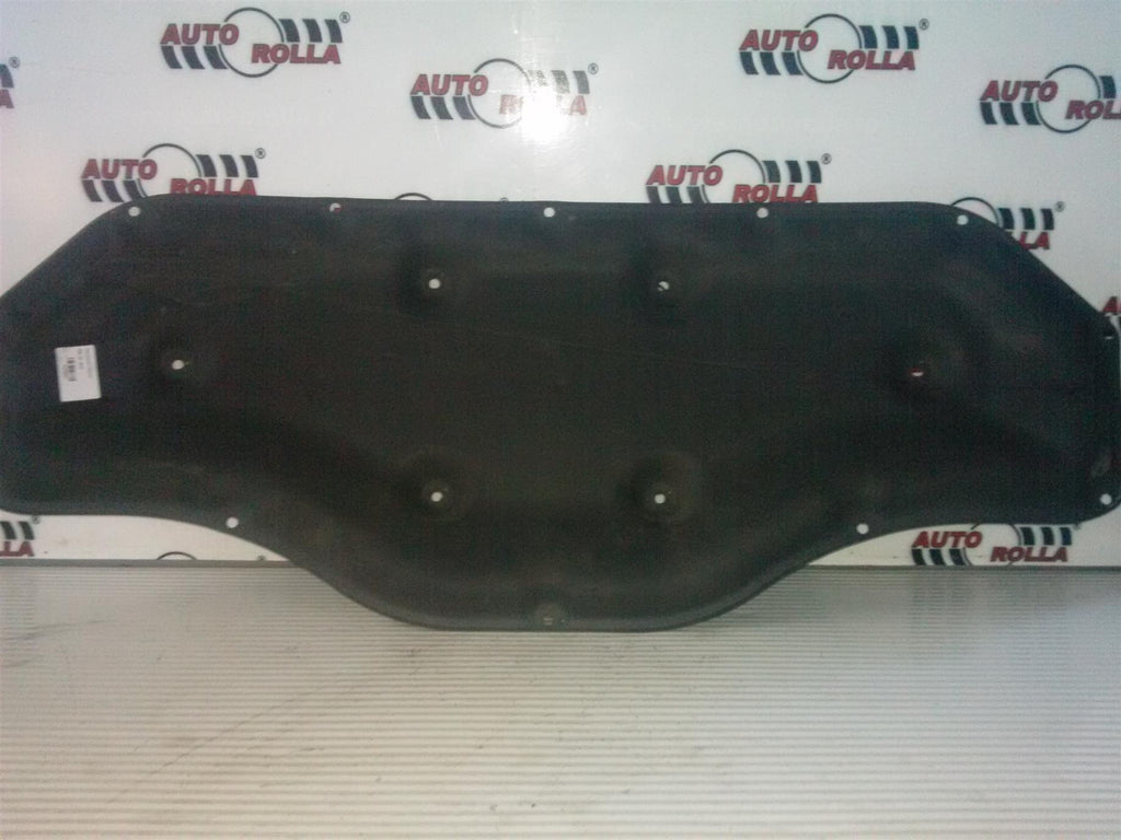 Capitonaj capota BMW X1 2015