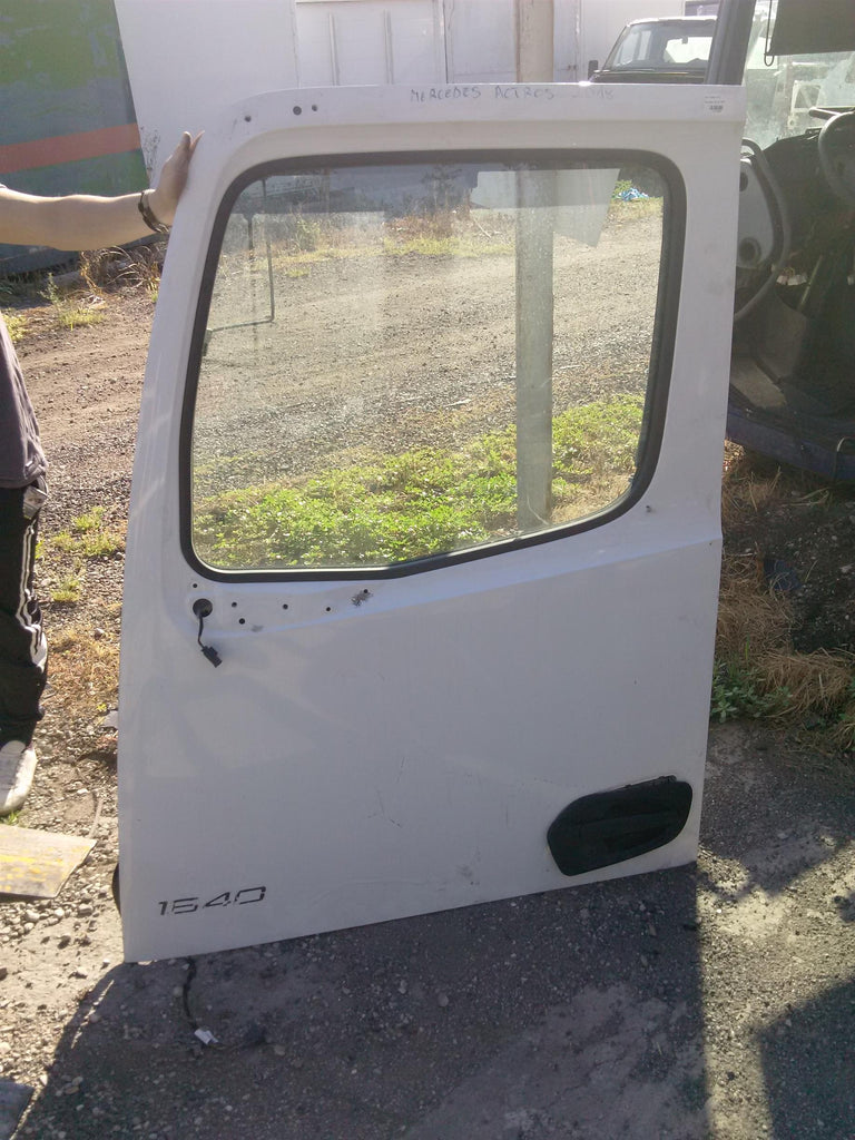 Usa stanga fata Mercedes Actros 2018